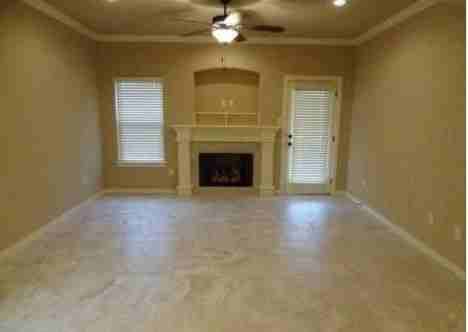 2638 N Valencia Ave - Photo 3 of 7