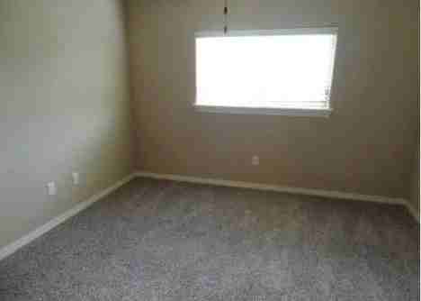 2638 N Valencia Ave - Photo 7 of 7