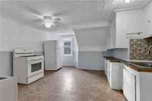 featured image of 244 Paradis Ave ##3