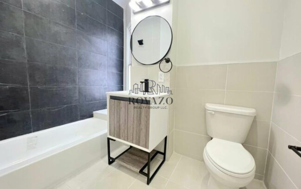 514 Orange Street #3L - Photo 3 of 8