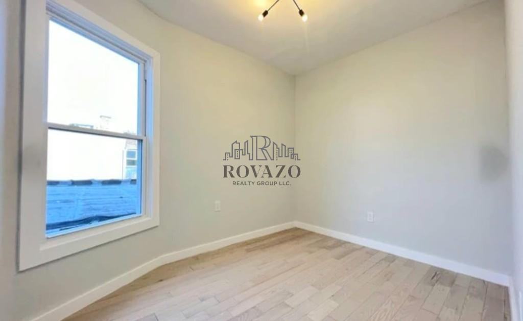 514 Orange Street #3L - Photo 7 of 8