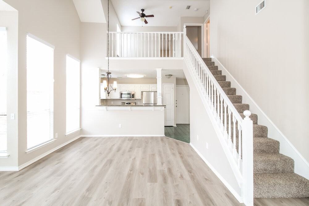 1332 Overlook Dr - Photo 6 of 17