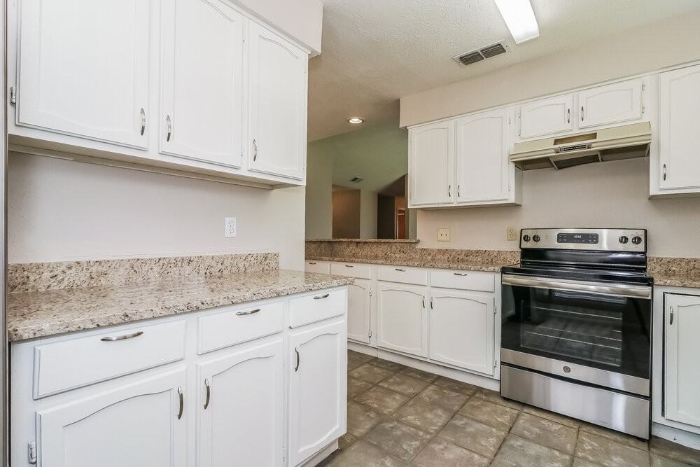 2324 Brookdale Dr - Photo 7 of 16