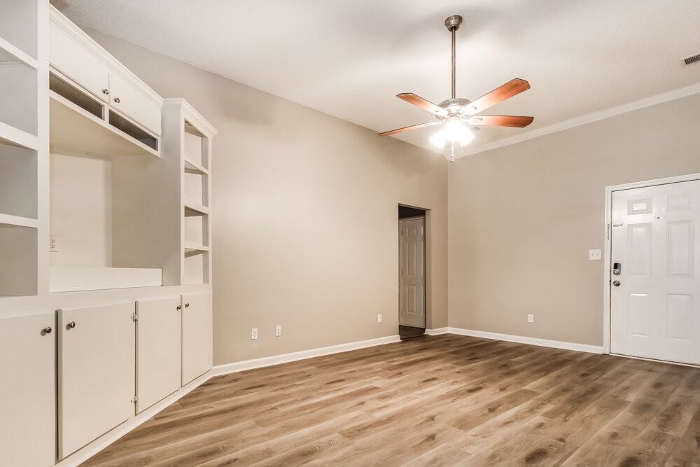 8995 William Paul Dr - Photo 6 of 16