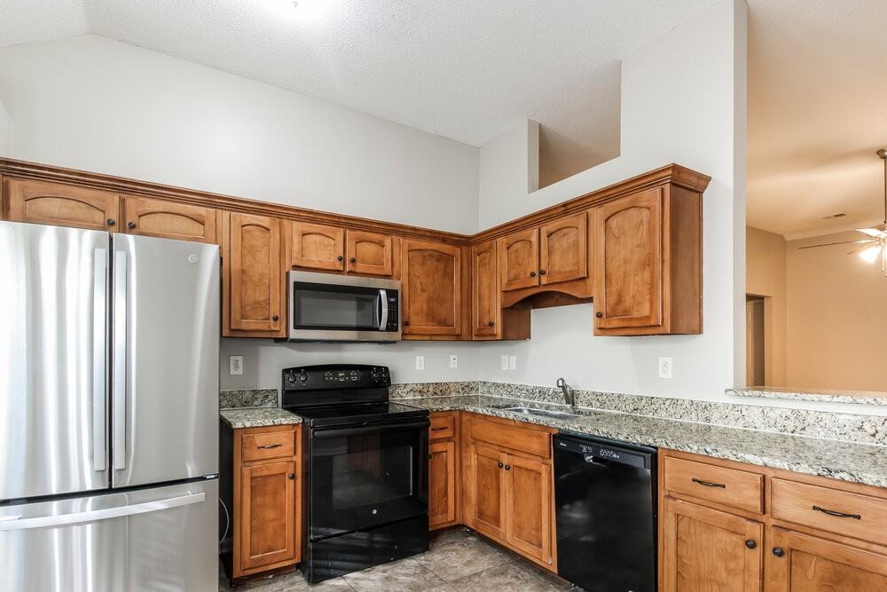 8995 William Paul Dr - Photo 7 of 16