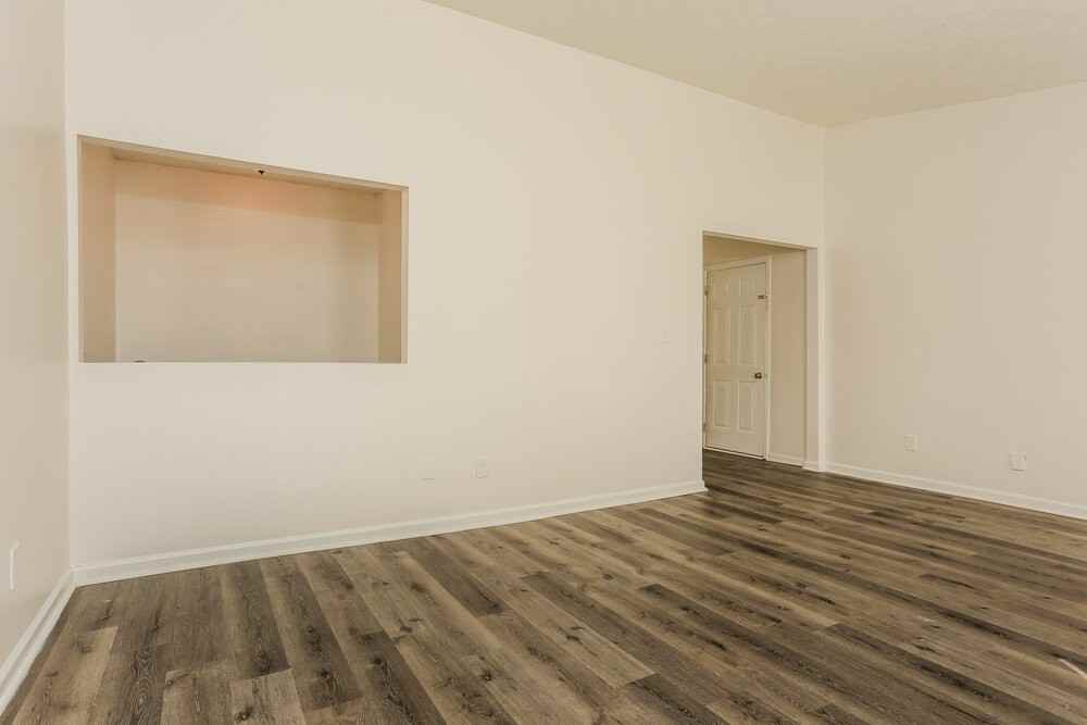 2564 Snake Ct - Photo 5 of 16