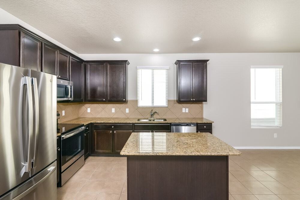 7811 Paraiso Crst - Photo 7 of 16