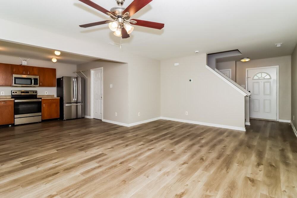 312 Cloverdale Ct - Photo 6 of 17