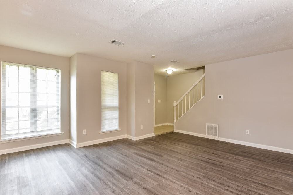 4723 Old Highgate Entry - Photo 5 of 17