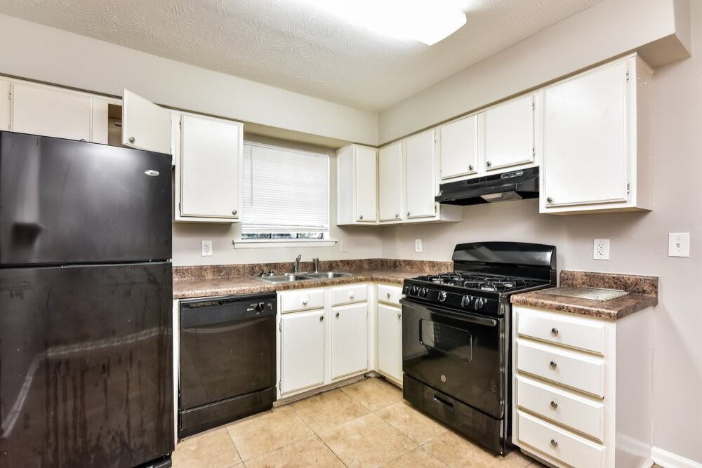 4723 Old Highgate Entry - Photo 7 of 17