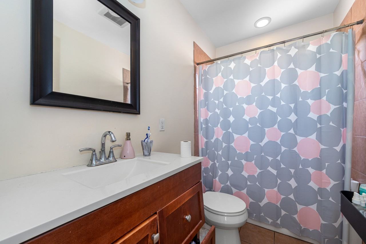 229 Calumet St #2 - Photo 6 of 21