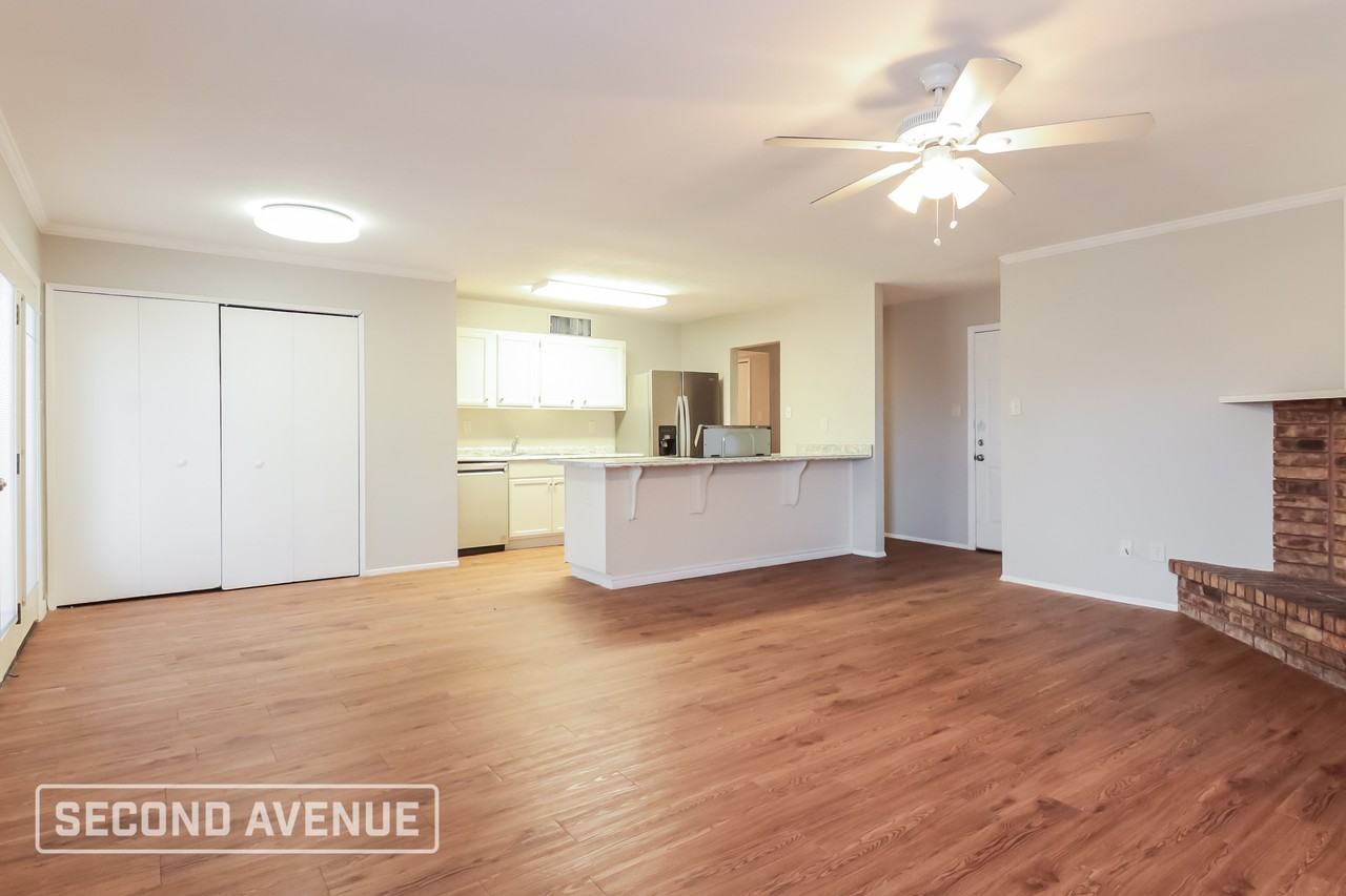 416 Woodcrest Way - Photo 7 of 28