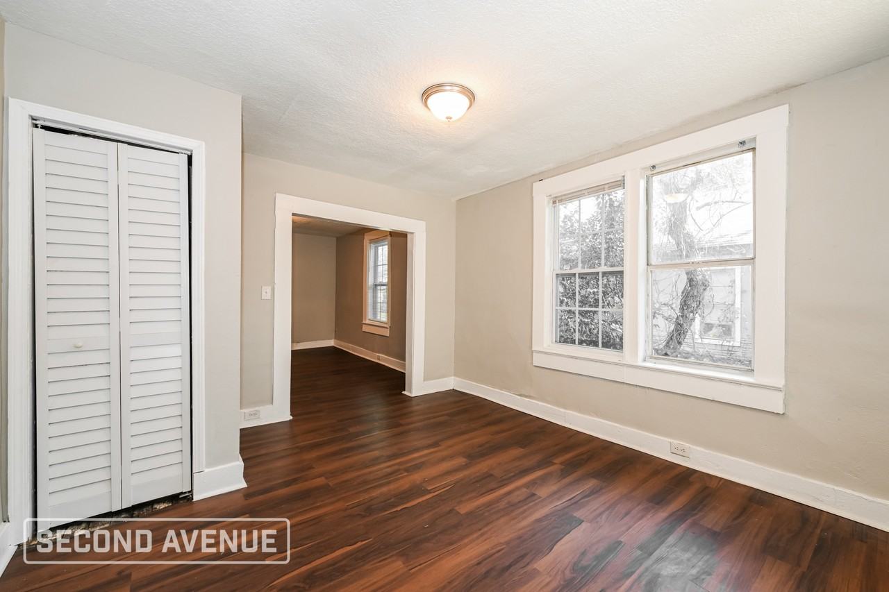1548 W 23rd St - Photo 6 of 22