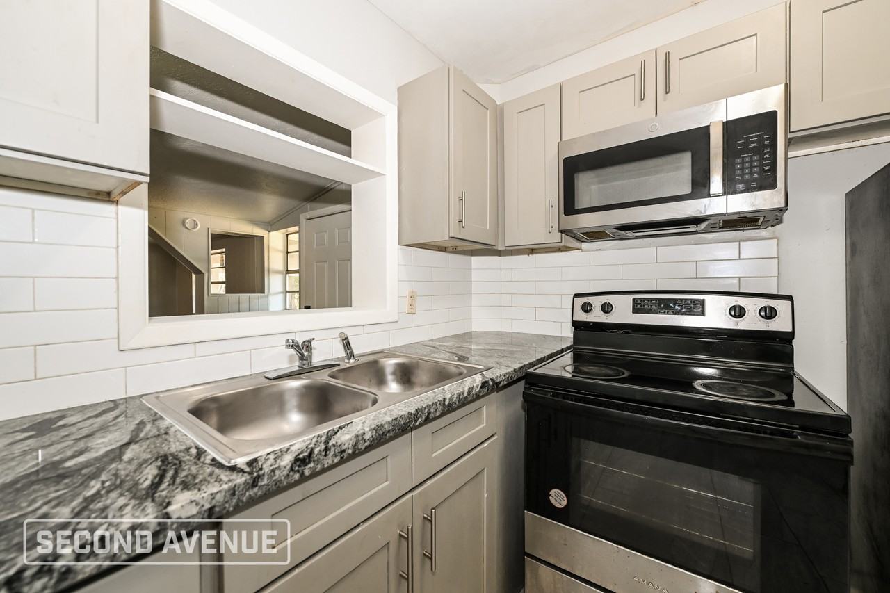 1964 Leonard Cir S - Photo 4 of 25