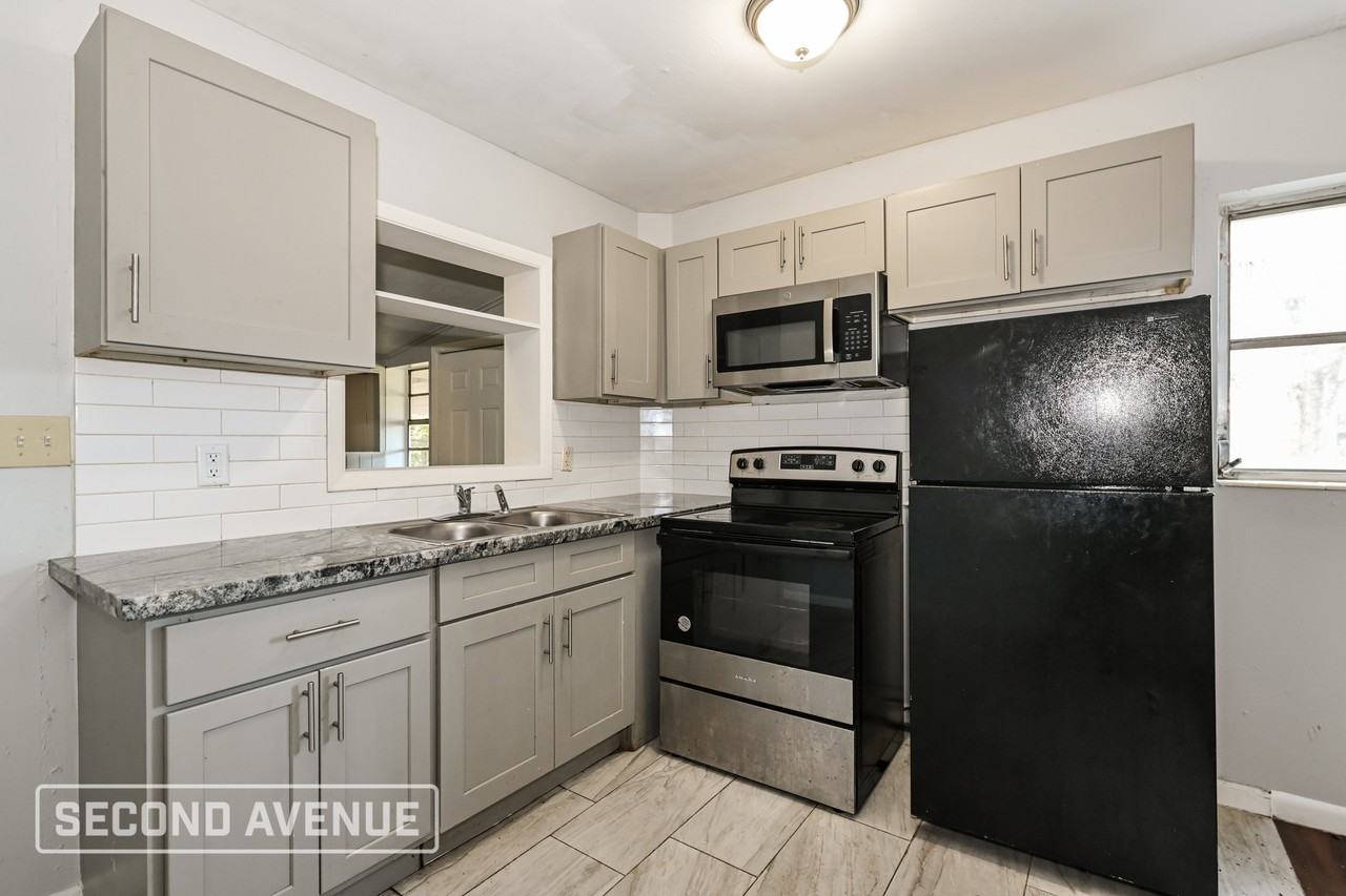 1964 Leonard Cir S - Photo 5 of 25