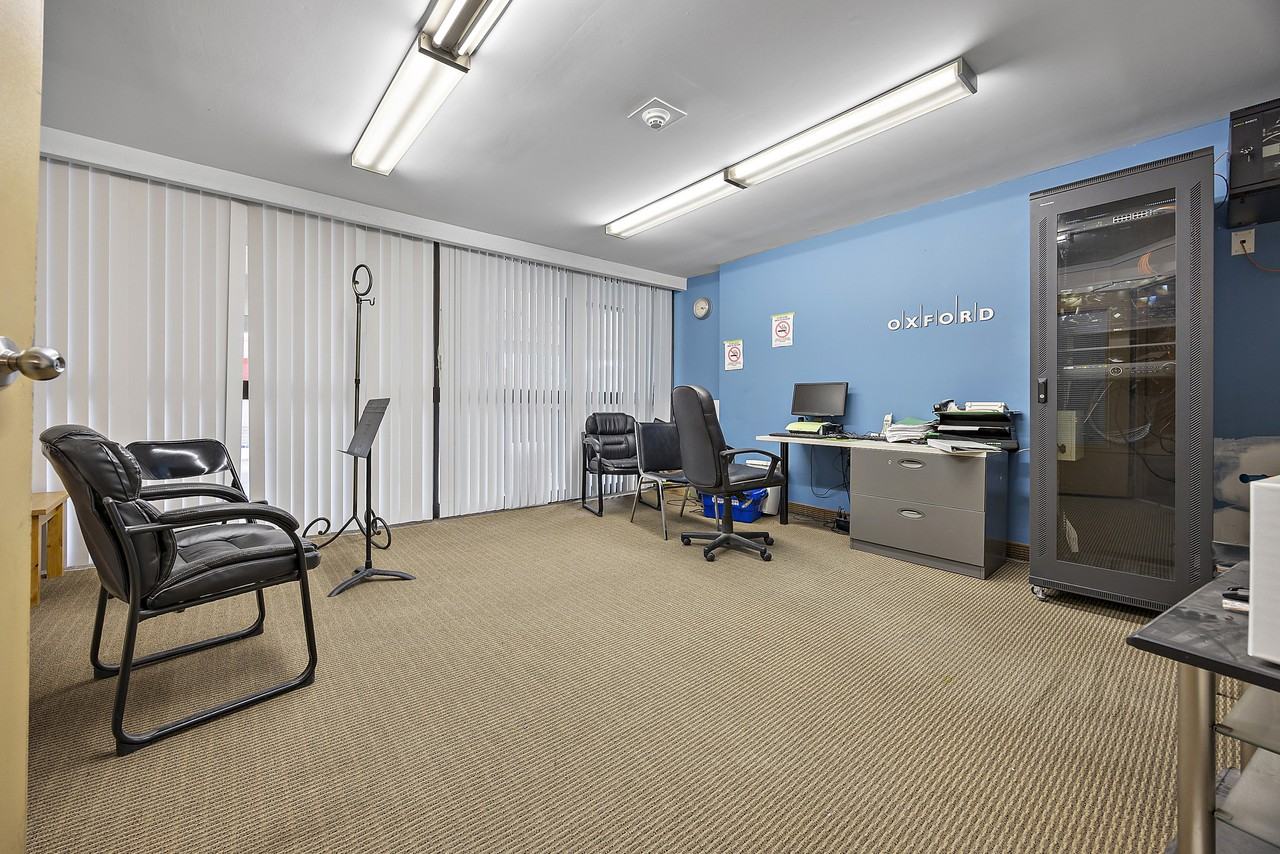 430 McMurchy Avenue South - Photo 6 of 15