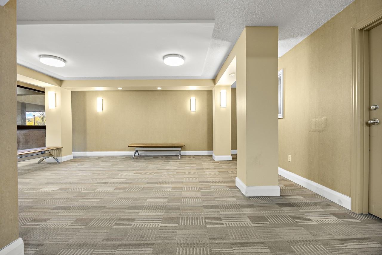 440 McMurchy Avenue South - Photo 6 of 16