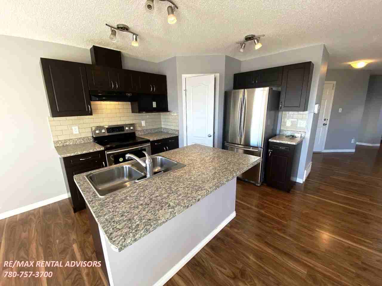 2009 118 St Sw - Photo 4 of 26