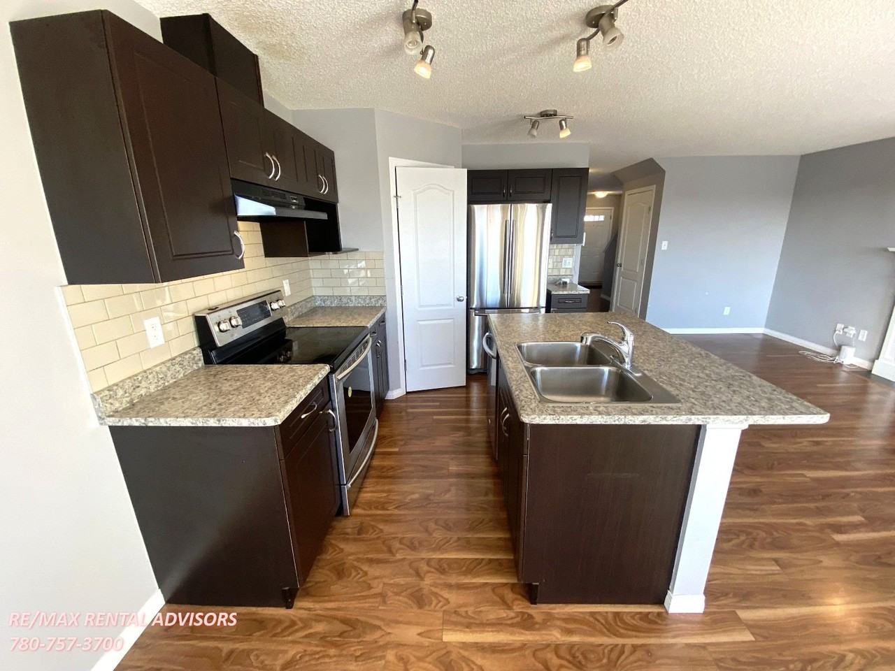 2009 118 St Sw - Photo 5 of 26