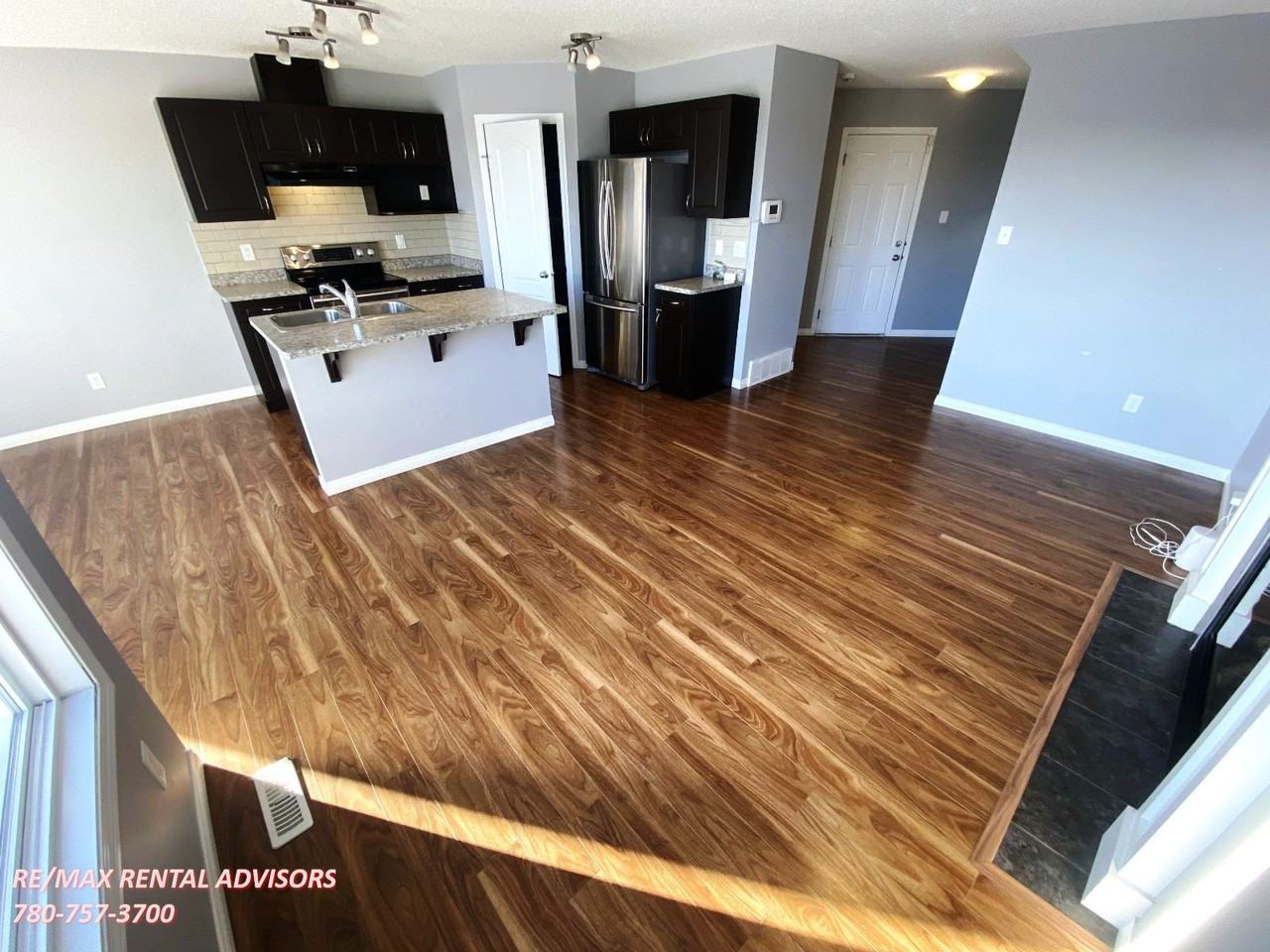 2009 118 St Sw - Photo 7 of 26