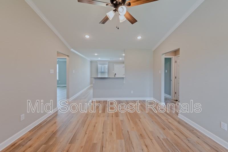 825 Pine Tree Rd - Photo 3 of 18