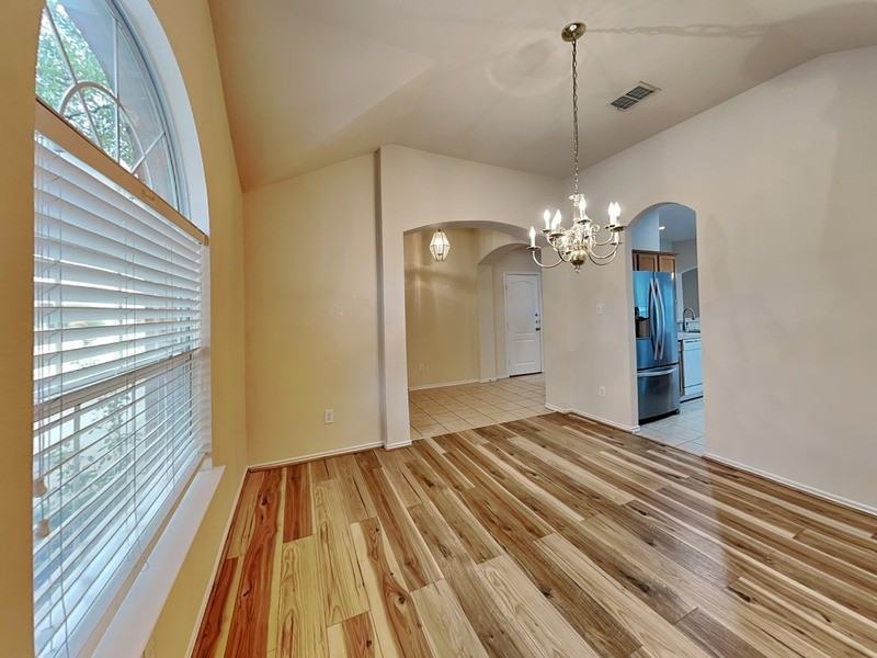 1905 Sharpsbury Dr - Photo 6 of 19