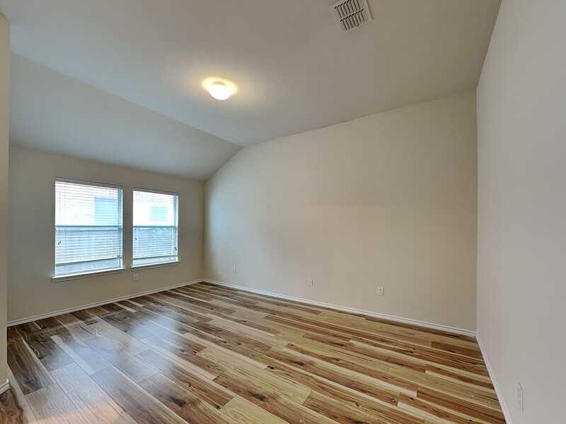 1905 Sharpsbury Dr - Photo 7 of 19