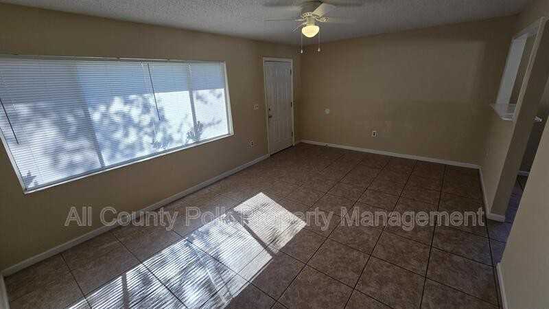 246 Leelon Rd - Photo 3 of 12