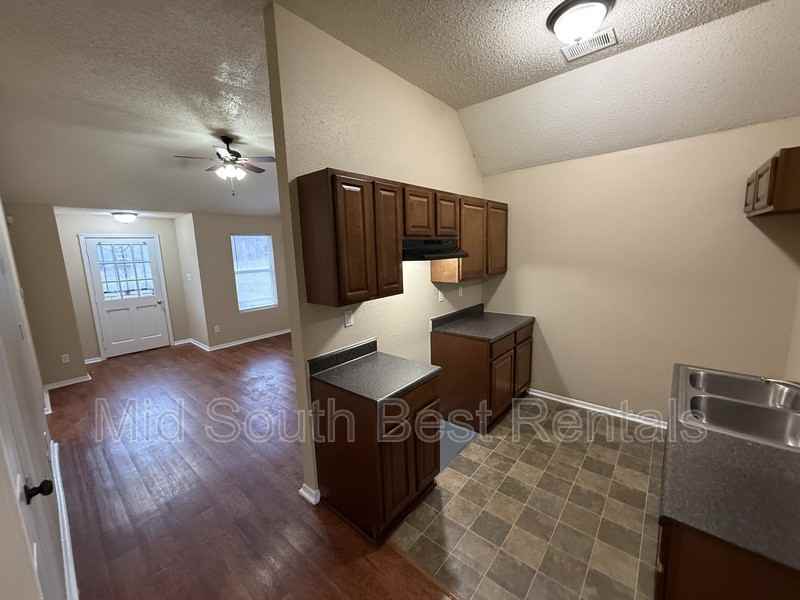 2874 Saint Elmo Ave - Photo 6 of 20