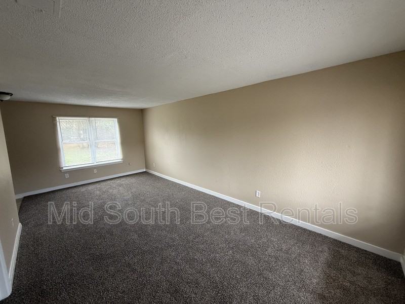 3723 Parakeet Rd - Photo 2 of 12