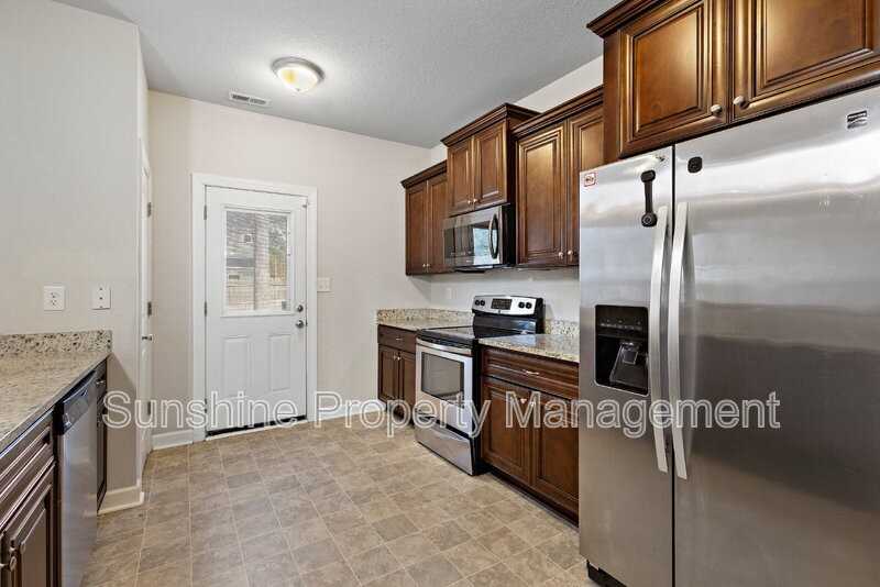 4012 Race St - Photo 5 of 11