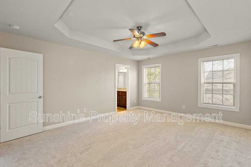 4012 Race St - Photo 6 of 11