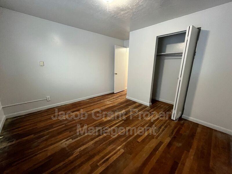 675 Tiger Ave #4 - Photo 7 of 8