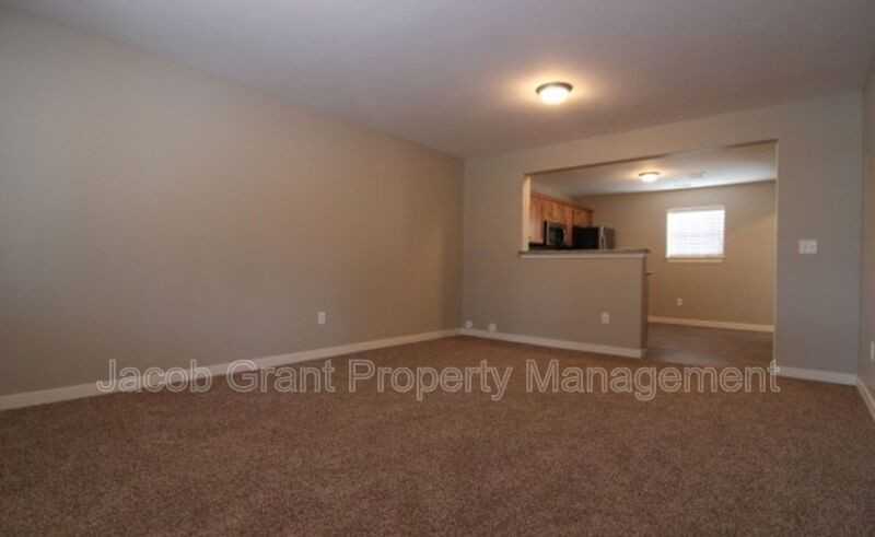 Lincoln Dr #133 - Photo 2 of 13