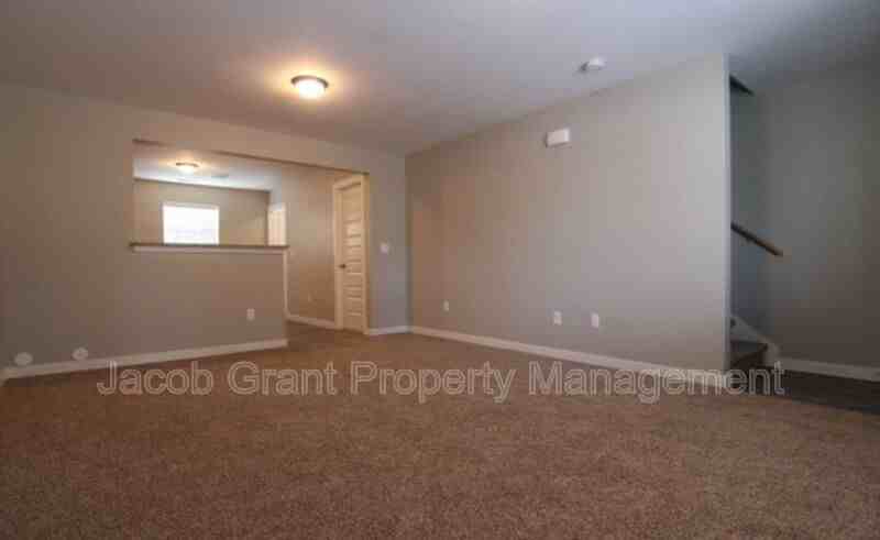 Lincoln Dr #133 - Photo 3 of 13