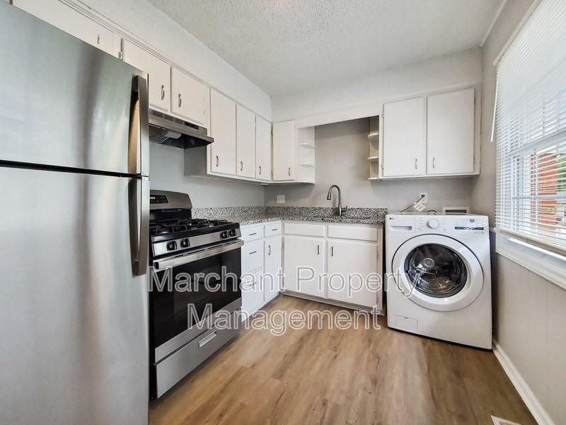 719 Amy Gray St - Photo 6 of 25