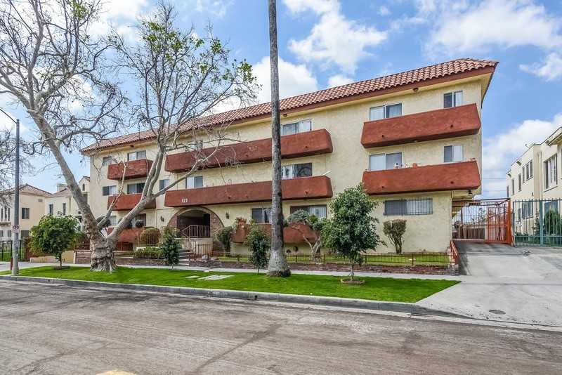 123 S Catalina St #214 - Photo 3 of 11
