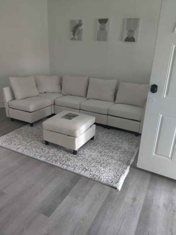 312 E Eleanor St - Photo 3 of 15