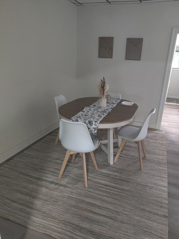 312 E Eleanor St - Photo 4 of 15