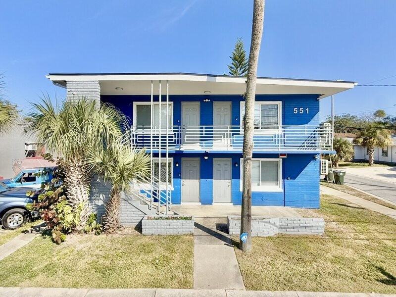 551 N Ridgewood Ave - Photo 2 of 46