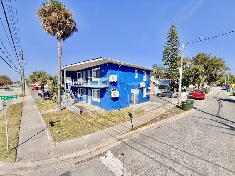 551 N Ridgewood Ave - Photo 4 of 46