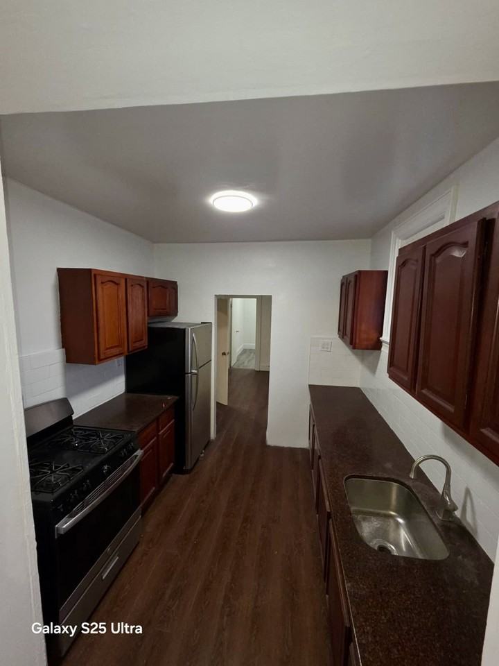 37-55 57th Street #2F - Photo 3 of 12