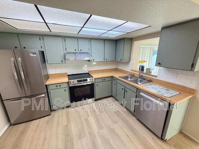 11069 Vanessa Ave - Photo 7 of 20