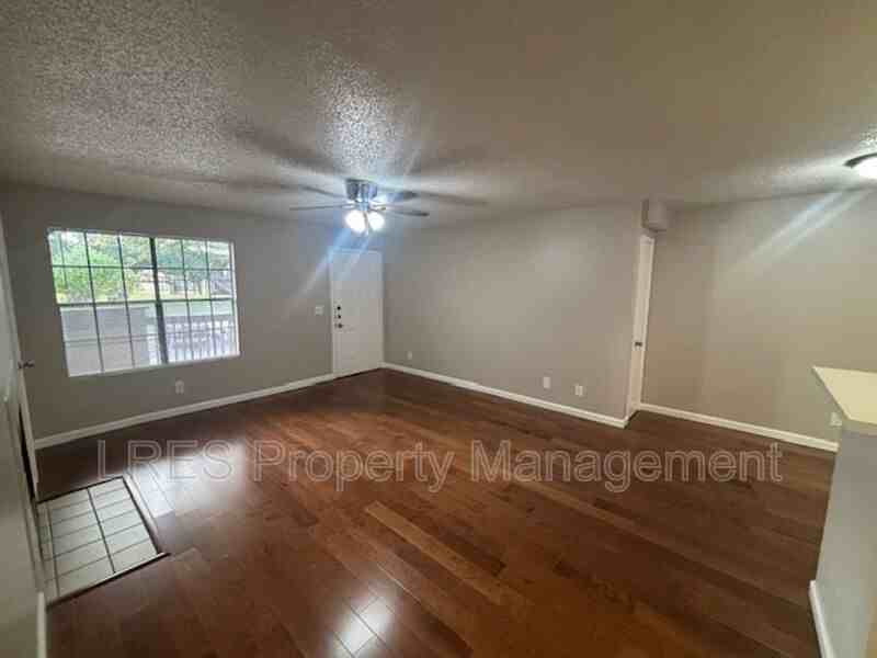 390 Lake Placid Ct #202 - Photo 3 of 49
