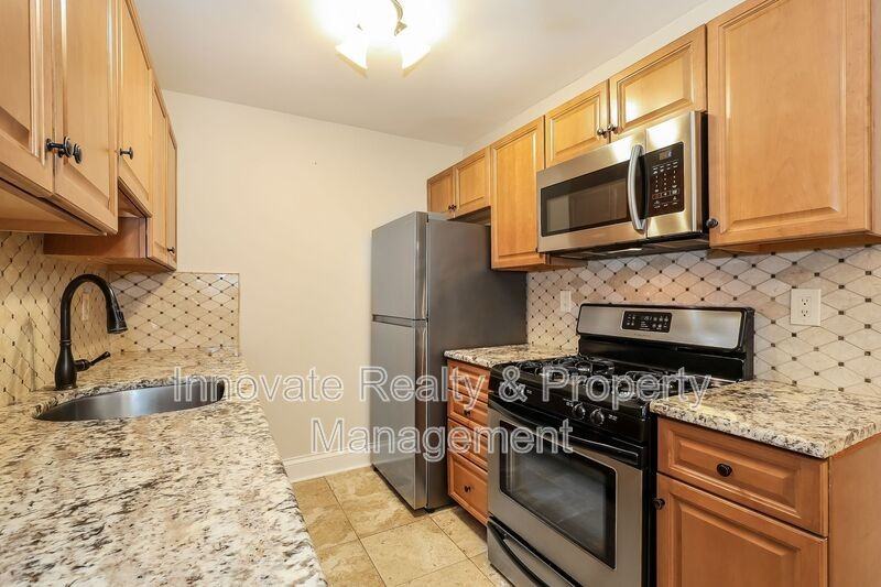 344 Tavistock - Photo 5 of 11