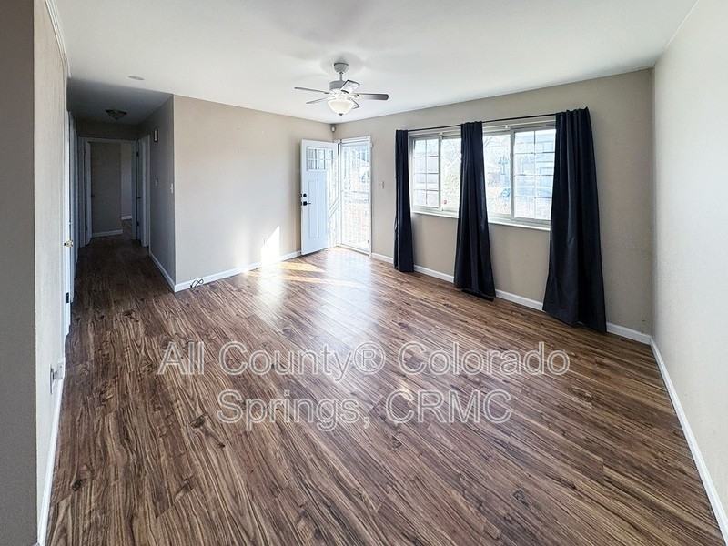 1742 Keswick Rd - Photo 3 of 17