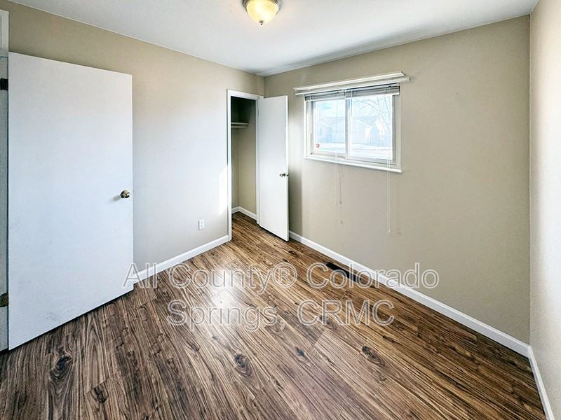 1742 Keswick Rd - Photo 7 of 17