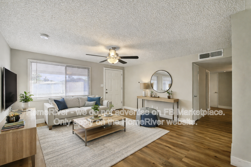 6932 W Holly St - Photo 2 of 25