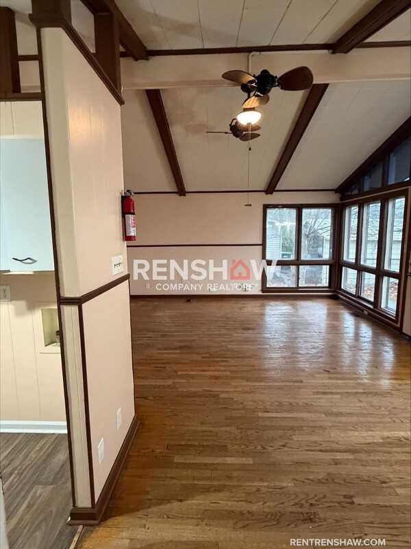 4150 Wahl St - Photo 4 of 36