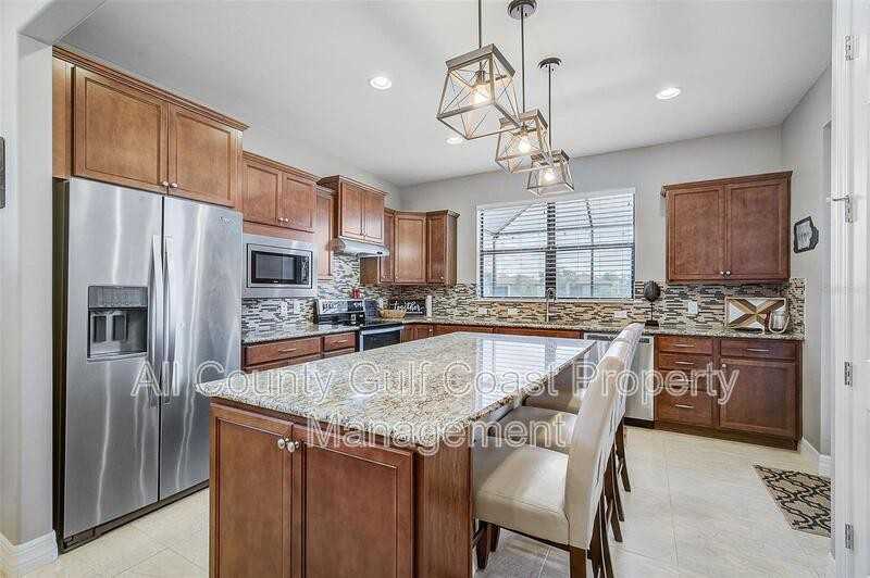 13837 Posada St - Photo 2 of 34